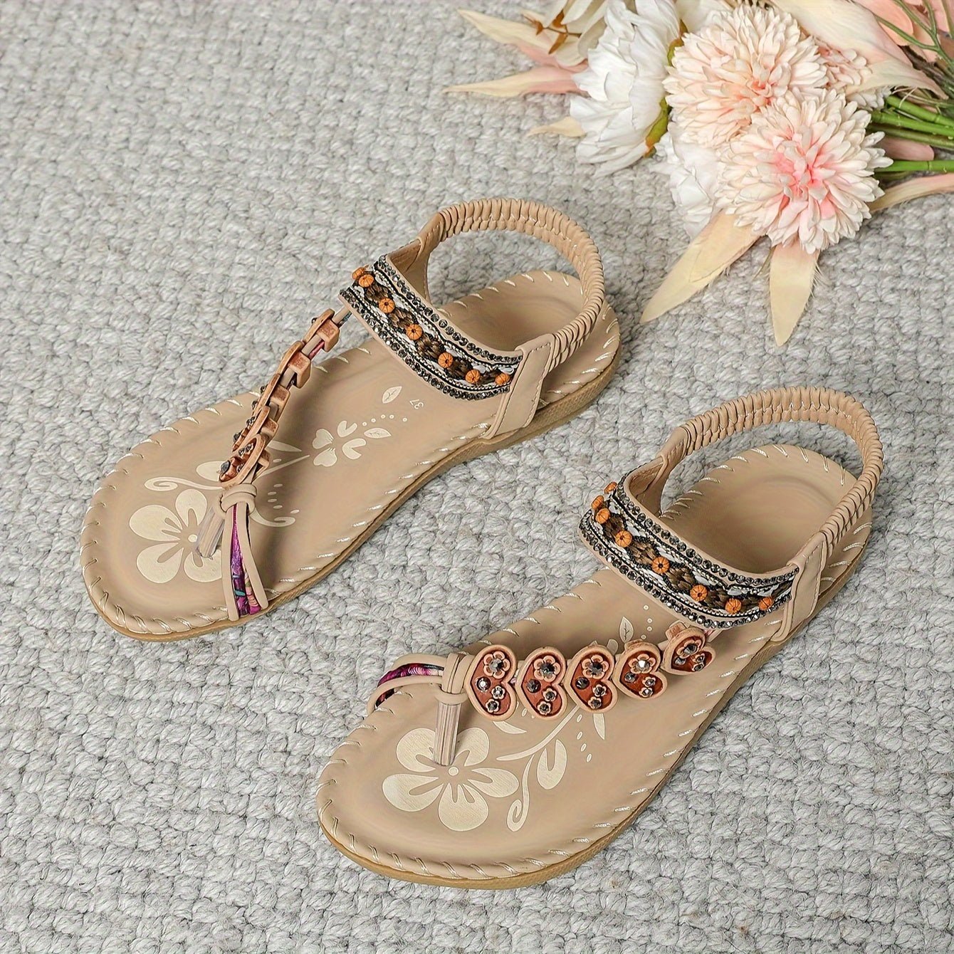 Nika | Sandals