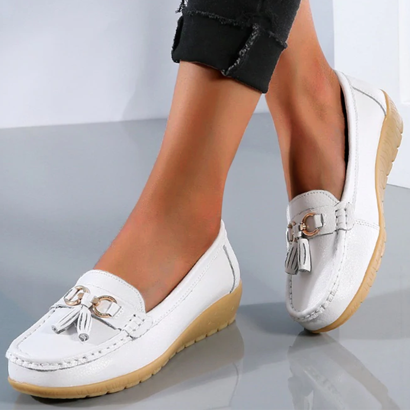 Comely | Loafer