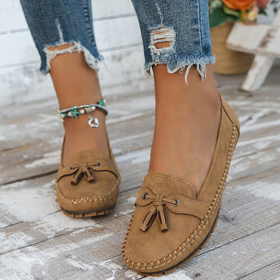 Lisa | Moccasins