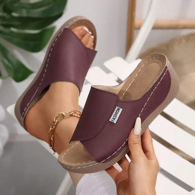 Selene | Sandals